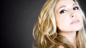 ElianeElias_640x360