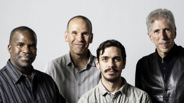 Yellowjackets_930x400