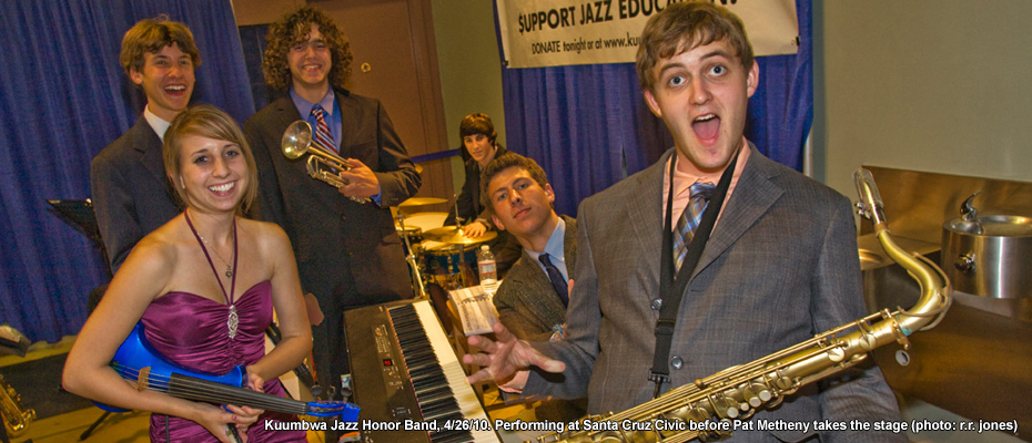 930x400_honor_band_2010